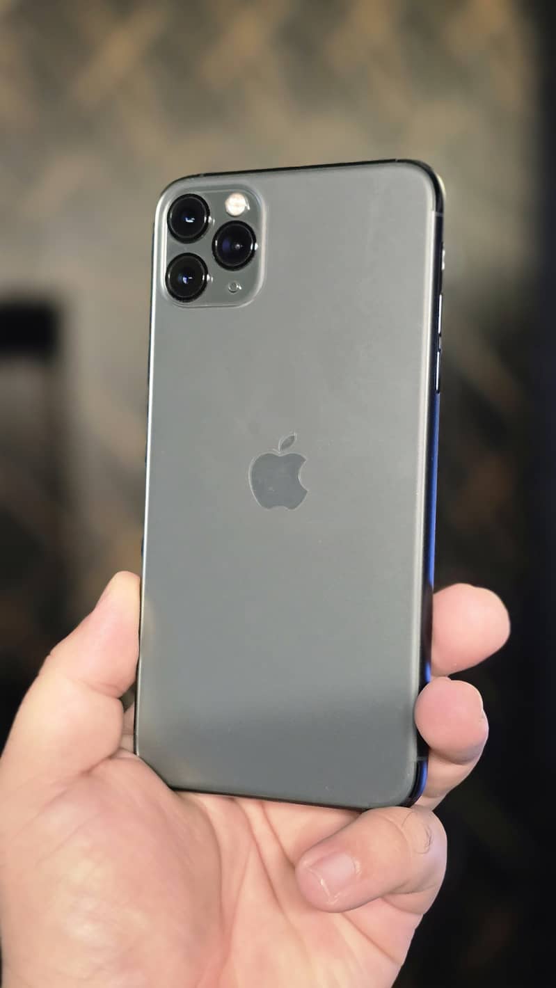 Iphone 11 pro max 4