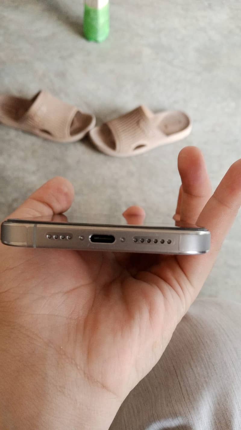 IPHONE 15 PRO MAX 3