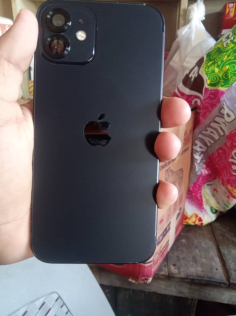 Apple iPhone 12 7