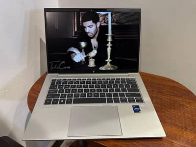 HP EliteBook 840 14 inch G10 Notebook PC Touch screen