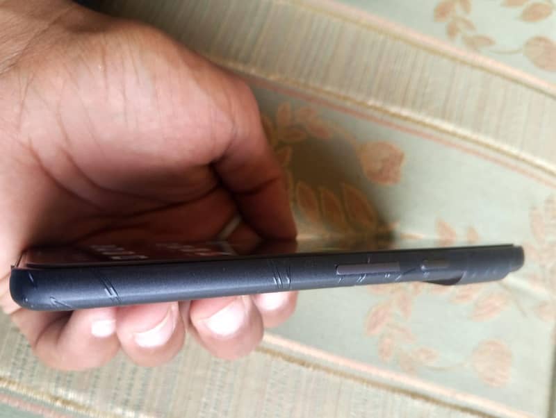 Google pixel 8 3