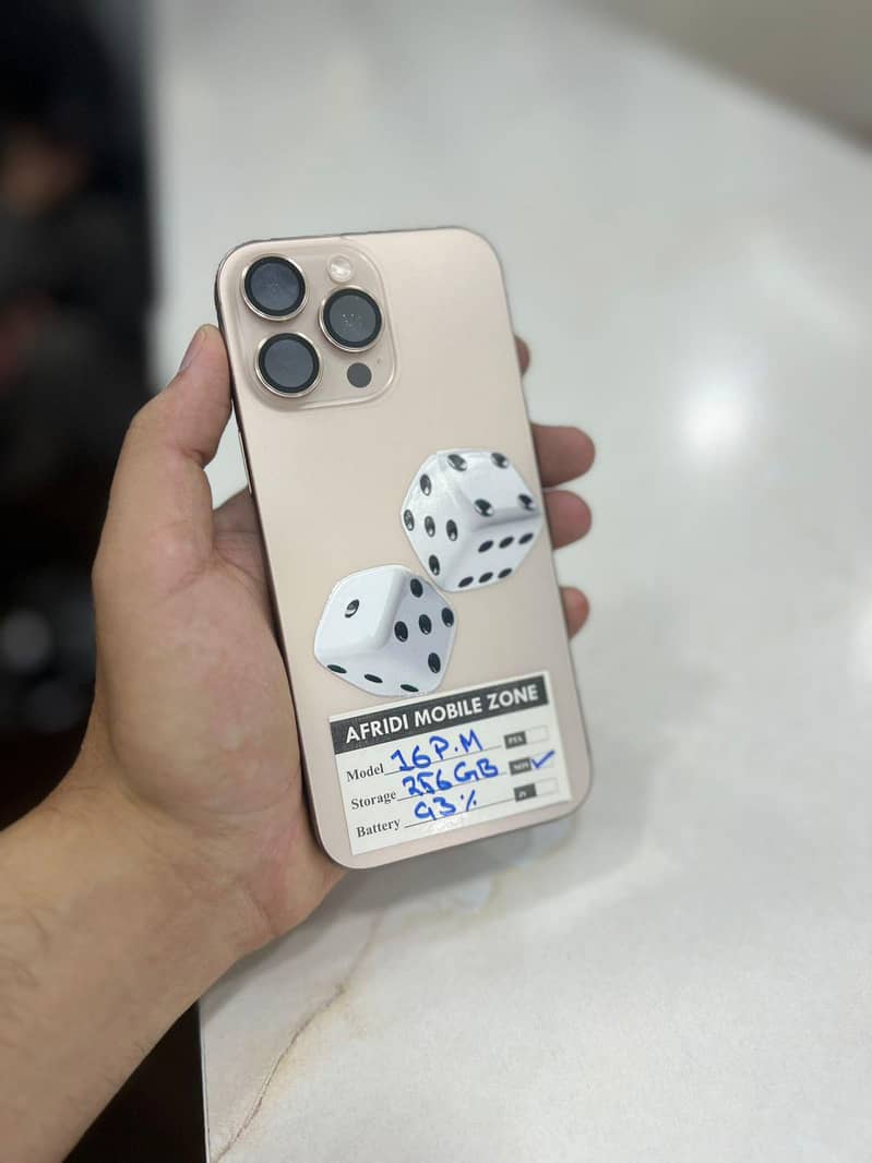 iphone 16pro max 1