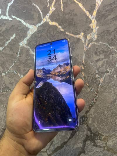 Samsung Galaxy Z Flip - 8/256 5G