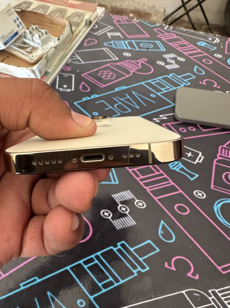 Iphone 14 pro 5