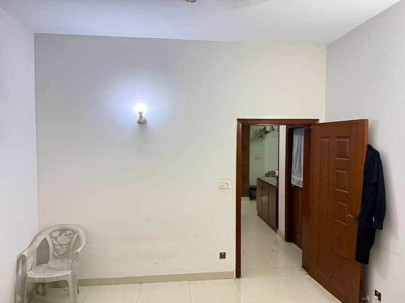 Upper portion for Rent 4