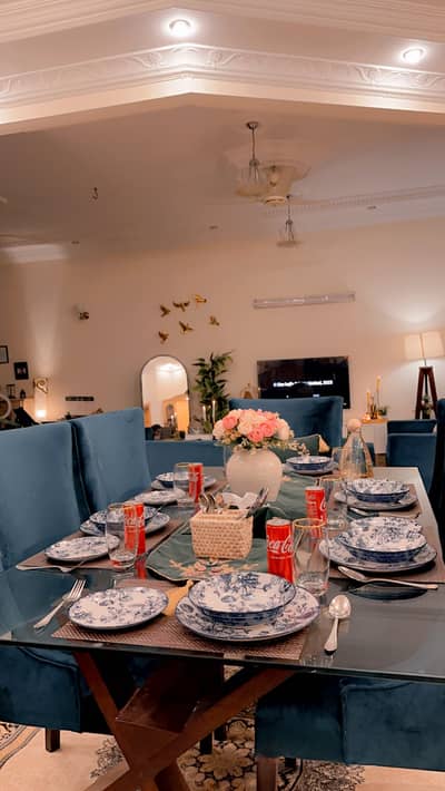 Dinning table