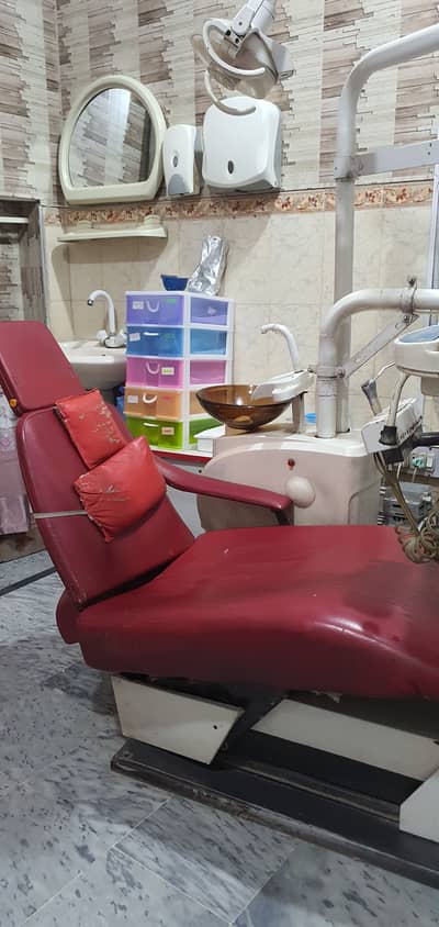 Female Dental Assistant Required