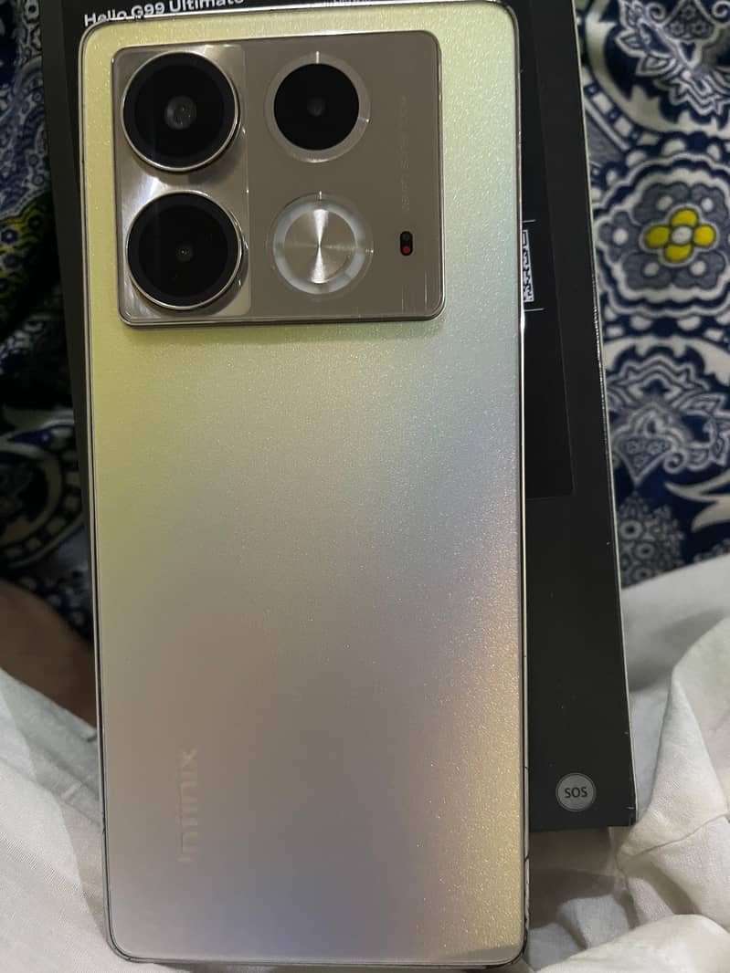 note 40 infinix 0