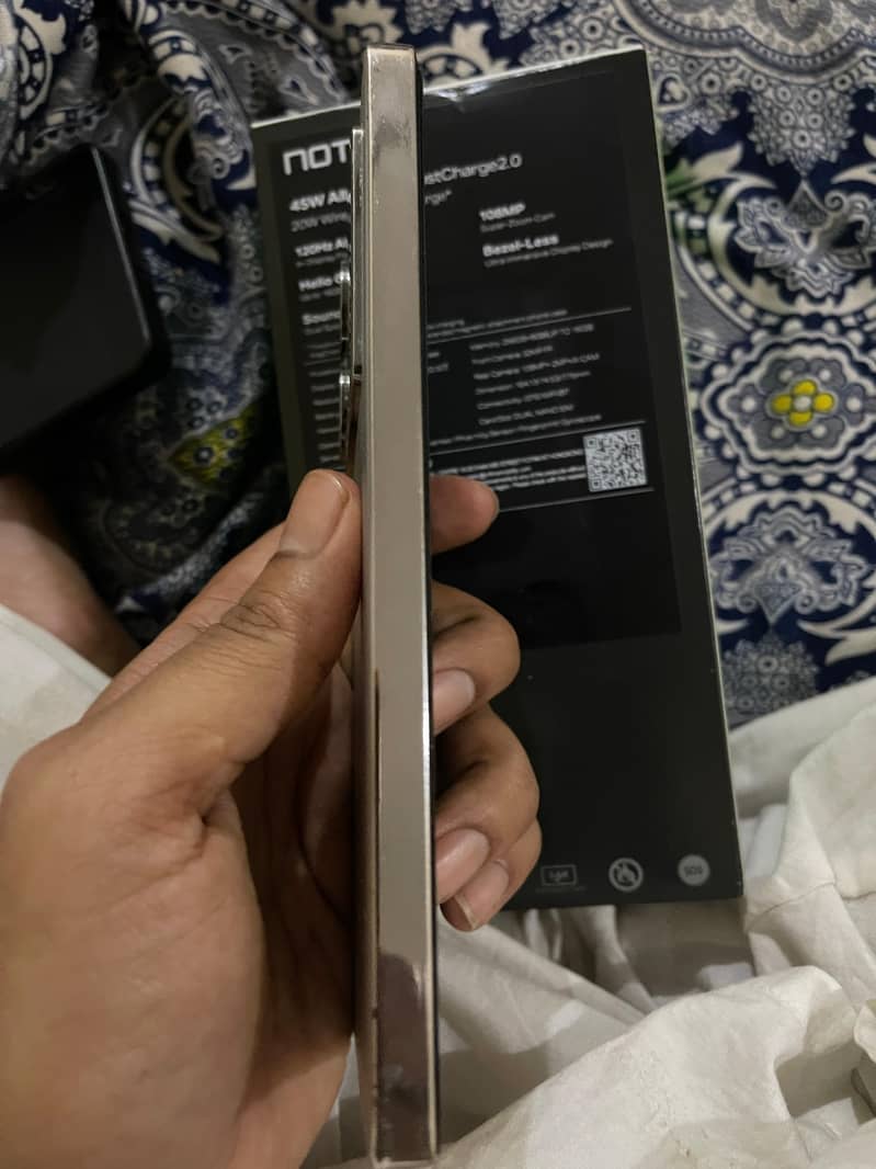 note 40 infinix 1