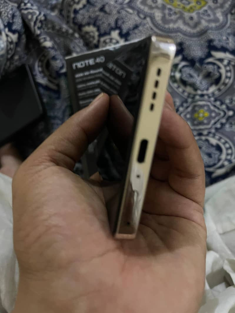 note 40 infinix 4