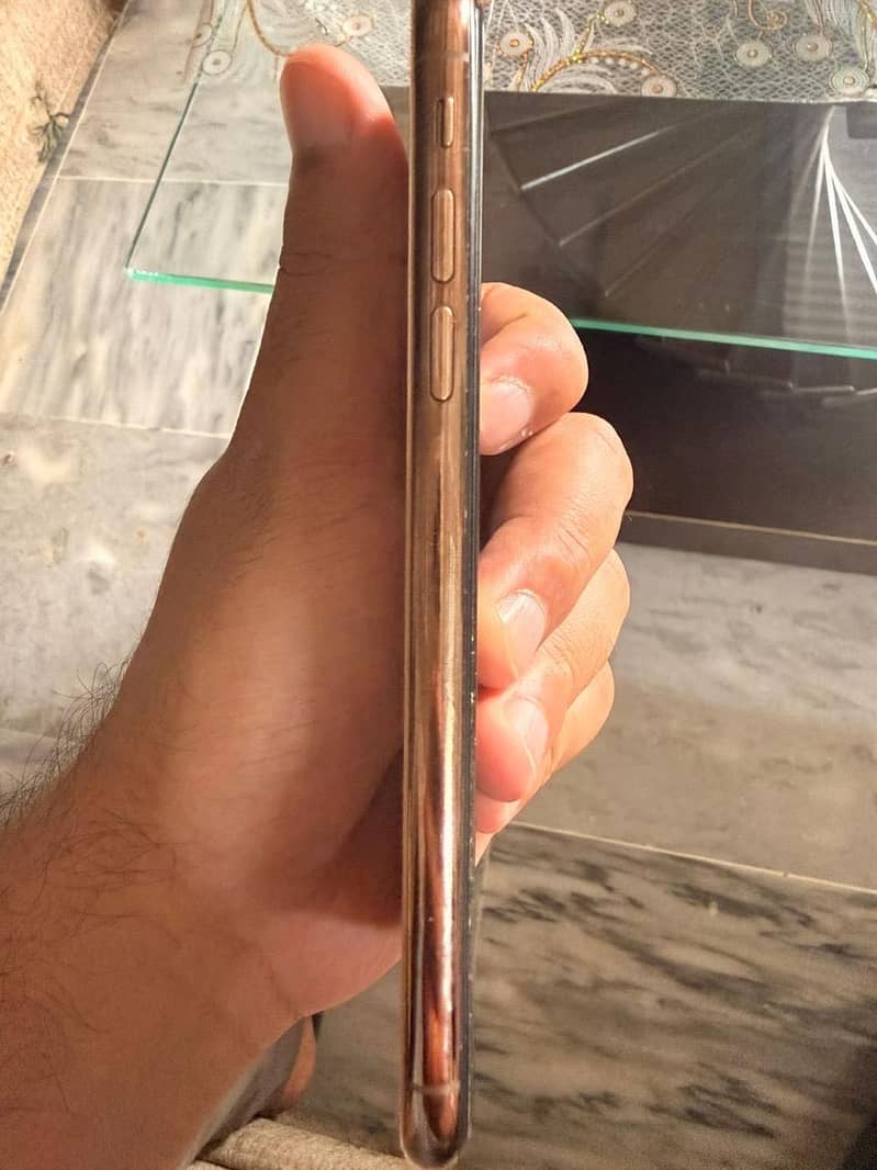 iPhone xs 2