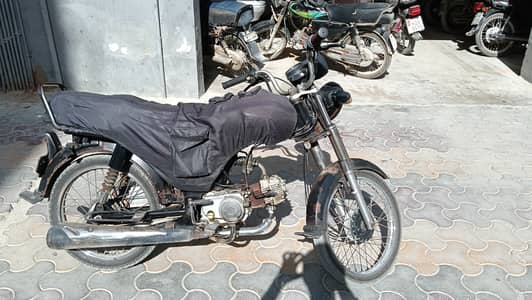 Urgent Sale 70 Deluxe Super Power Best bike