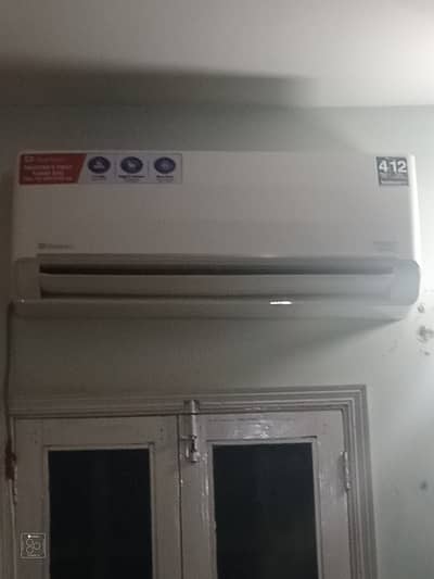Dawlance Pakistan first 14000 BTU full DC inverter AC