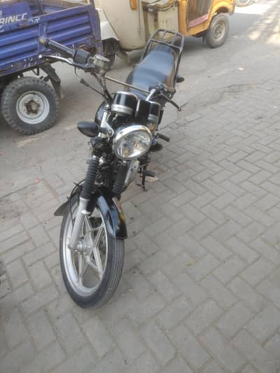 Suzuki GS 150