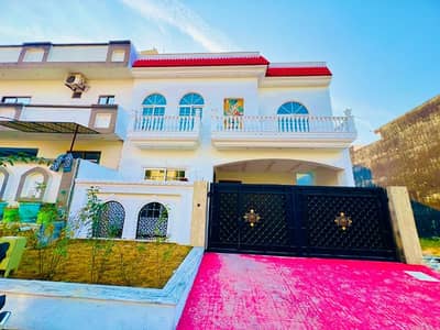 8 MARLA NEW HOUSE FOR SALE MULTI F-17 ISLAMABAD ALL FACILITY AVAILABLE CDA PPROVED SECTOR MPCHS