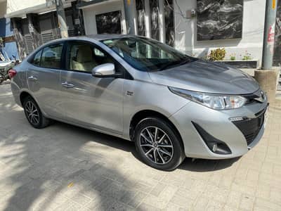 Toyota Yaris 1.5 full option full original b2b.