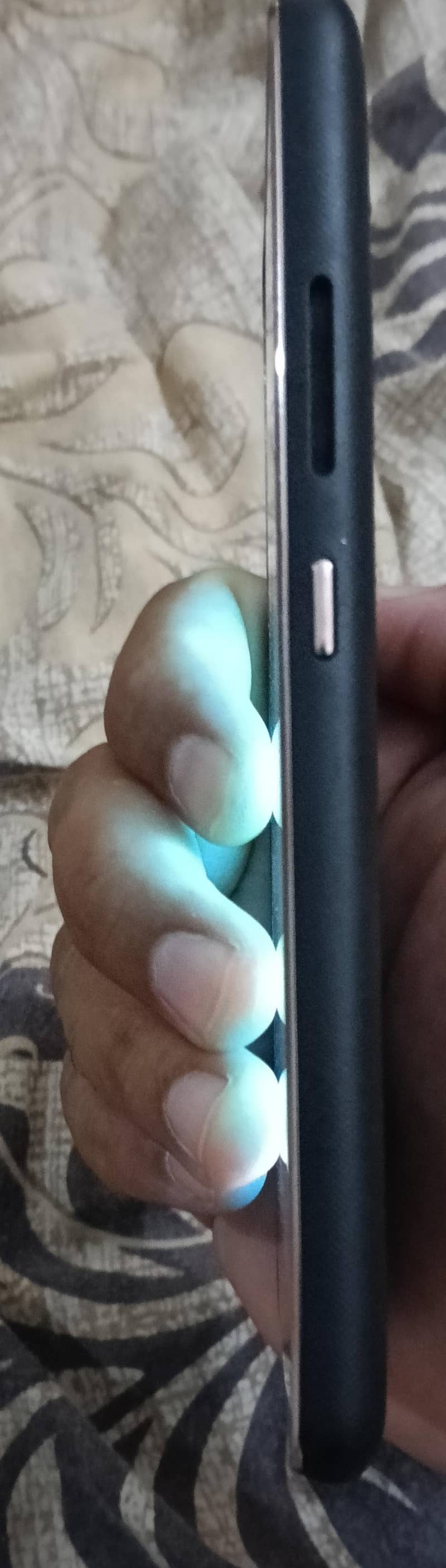 Q mobile Black two 3