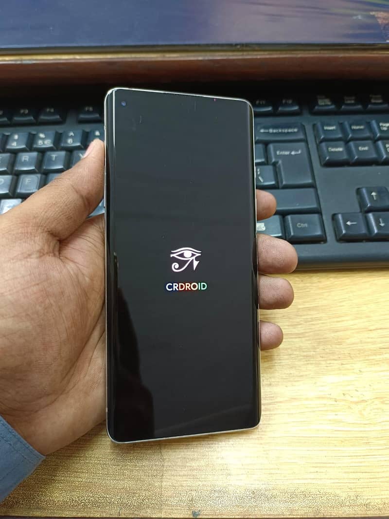 ONE PLUS 8 8