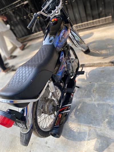 Honda 125 Model 2016 all documents clear biometric on the spot