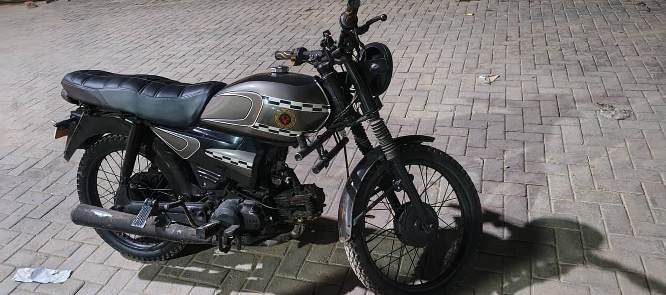YAMAHA 2