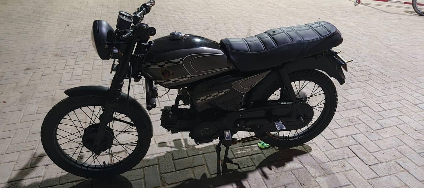 YAMAHA 3