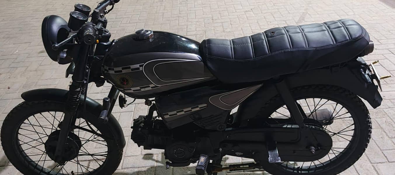 YAMAHA 5