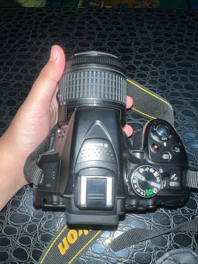 Nikon D5300 with 18-55mm AFP & Tamron 70-300mm Lens Bundle