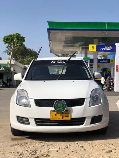 Suzuki Swift Dx 2013