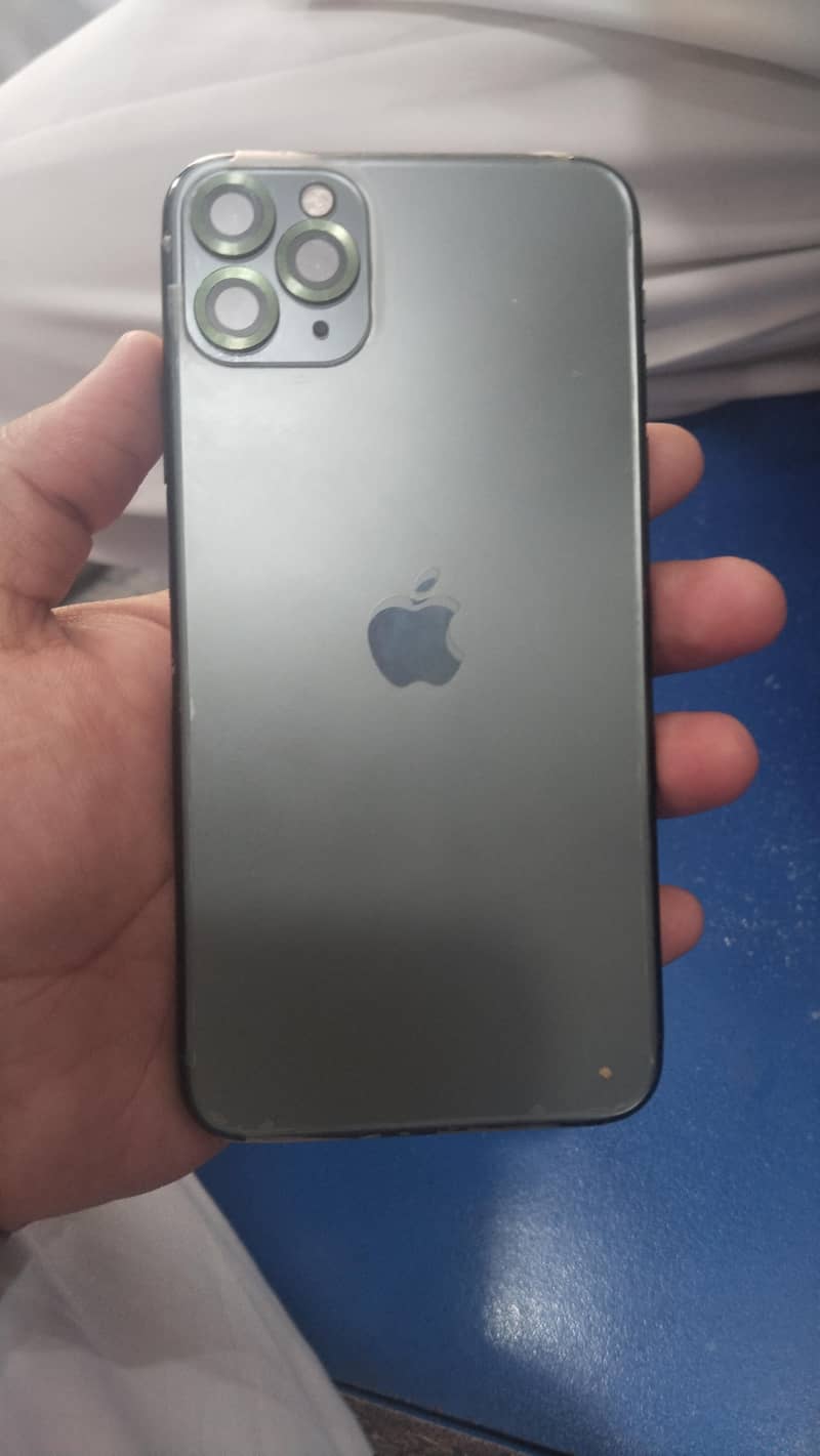 iphone 11 pro max 4
