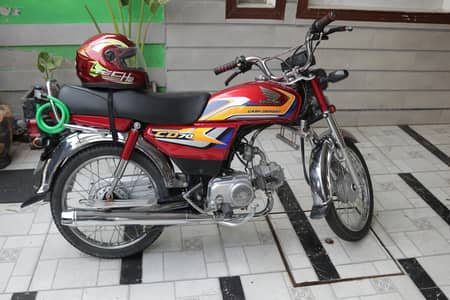 Honda CD 70 2025