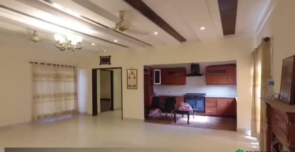 1 KANAL CORNER WITH BASMENT DESIGNER HOUSE IN TUFAIL ROAD NEAR ROUND ABOUT SADAR