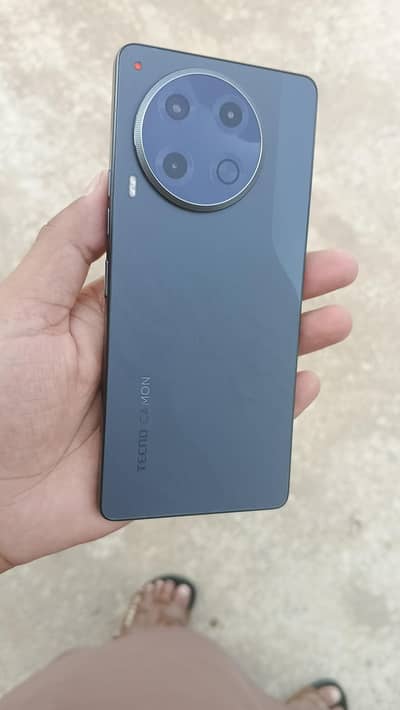 Tecno camon 30    12gb 256gb