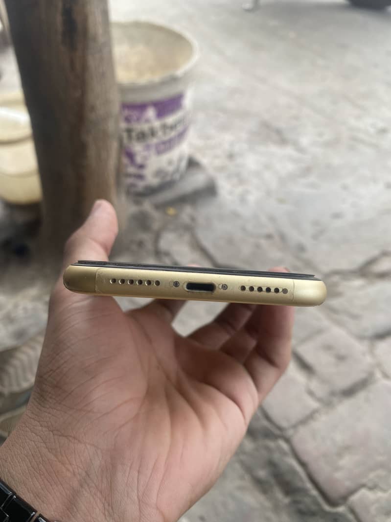 Iphone Xr 4