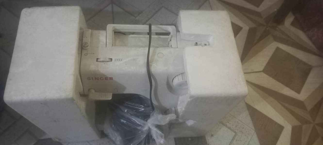 Singer Picko Machine 3