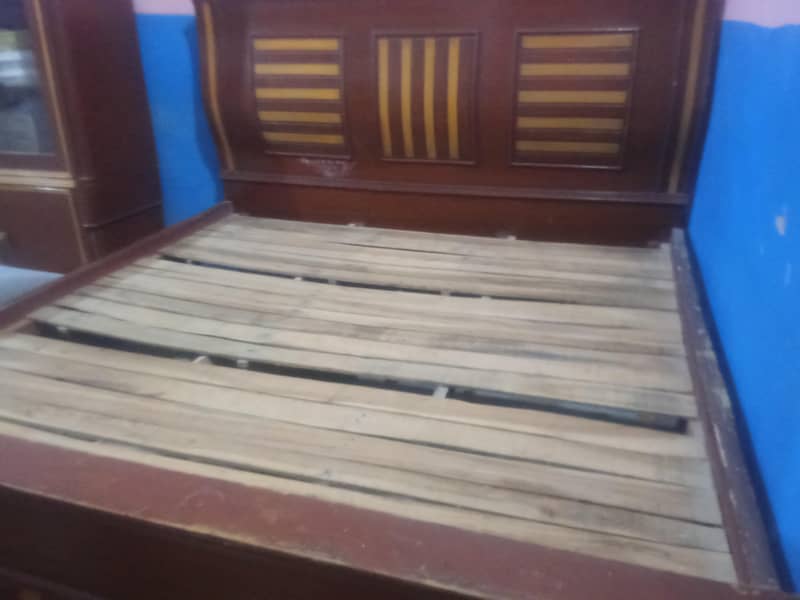 ful size bed 2