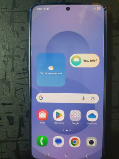Samsung S25 (sim time available)