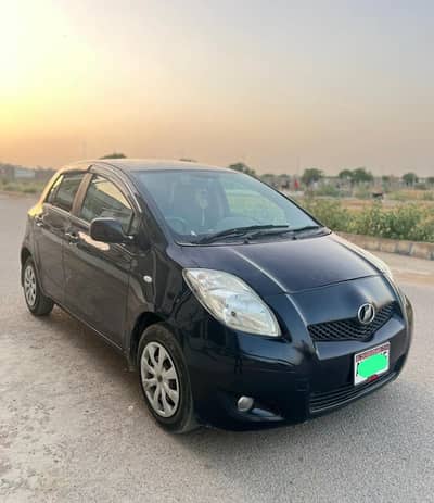 Toyota Vitz 2009/11 (03333569698)
