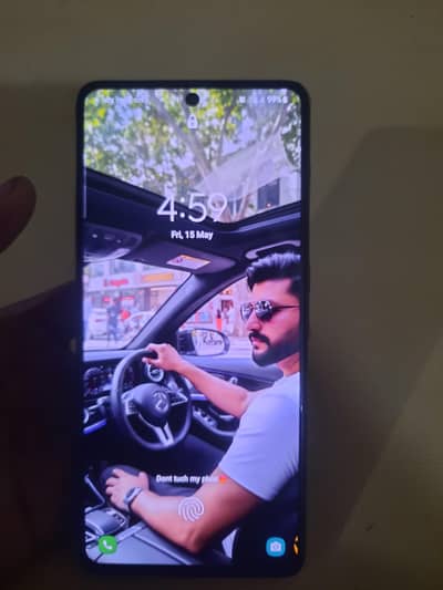 neend and clean  orignal mobile 10 by 9 condision