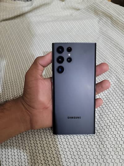 Samsung Mobile S22 Ultra 10/10 - 256 GB - Black