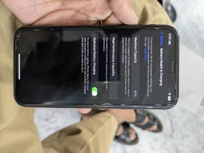 Iphone XR original condition back crack