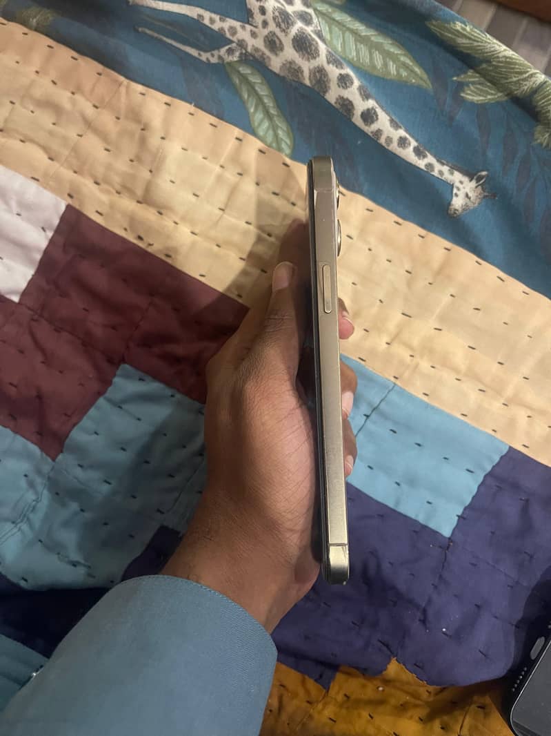 IPhone 12 Pro Max 5