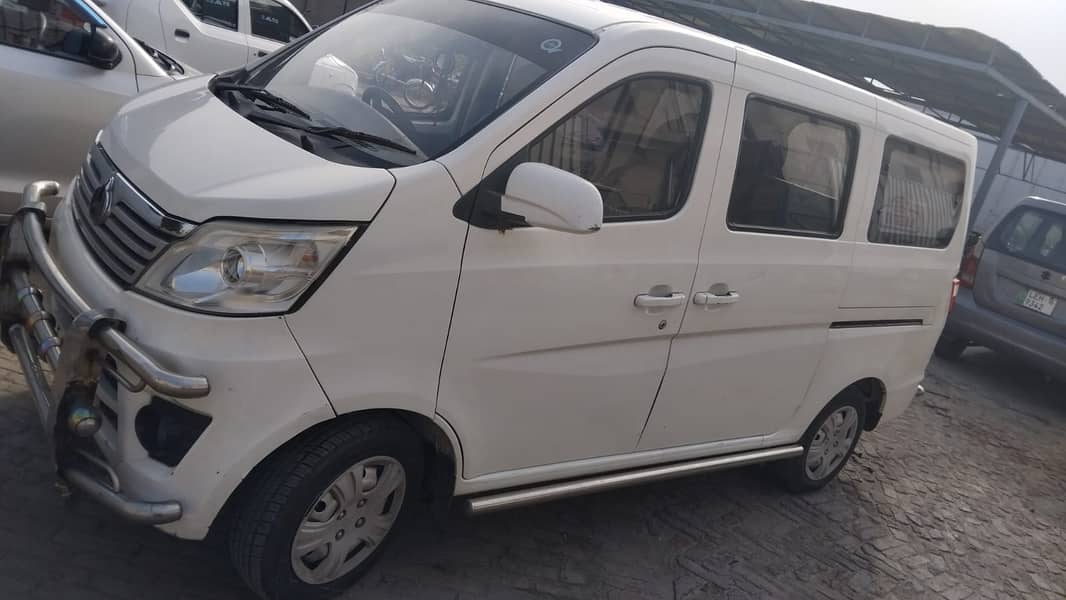 Changan Karvan 800cc 4