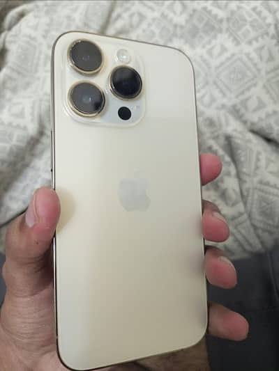 Iphone 14 pro jv Golden colour, 128 gb. 100 bh.