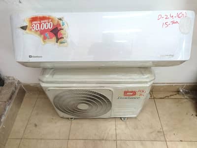 1.5 ton DC inverter  Dawlance All ok Genuine  (0306/4462/443)