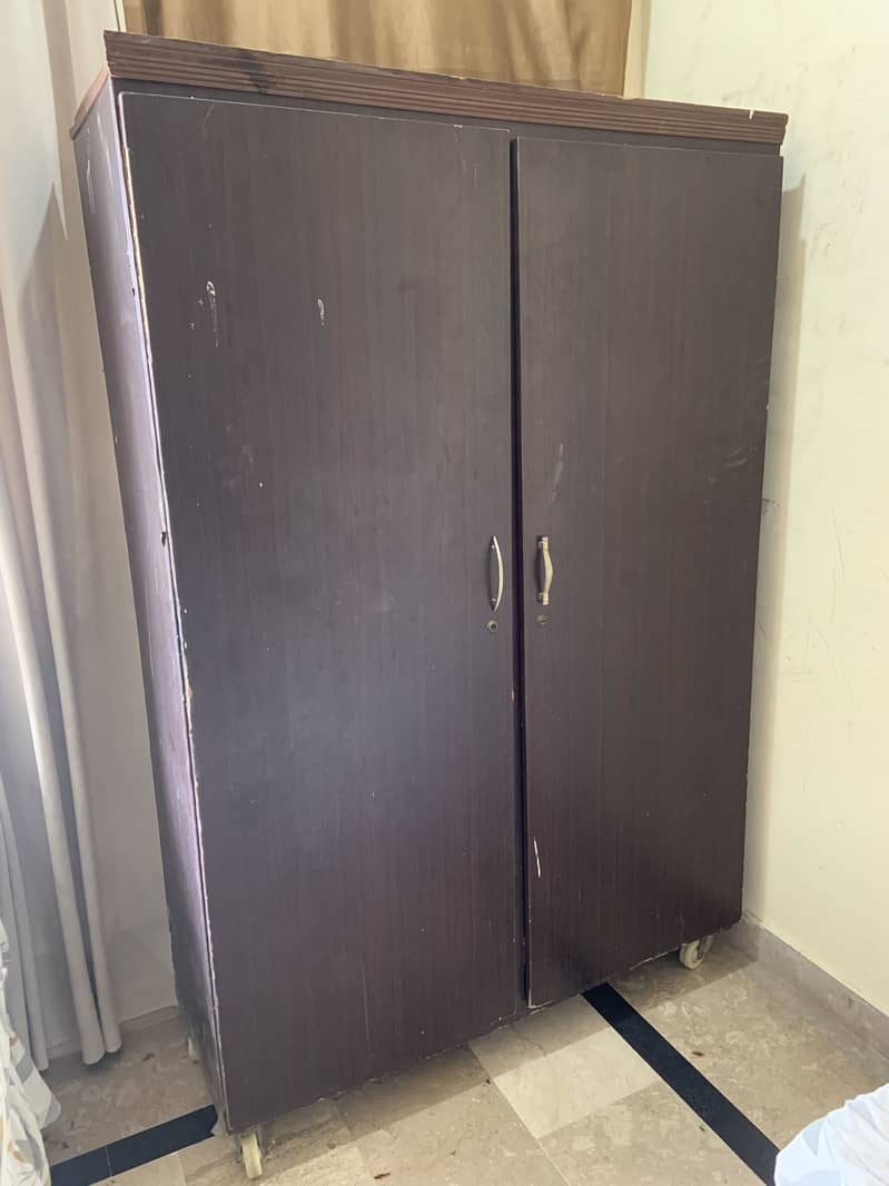 Two door cupboard 0