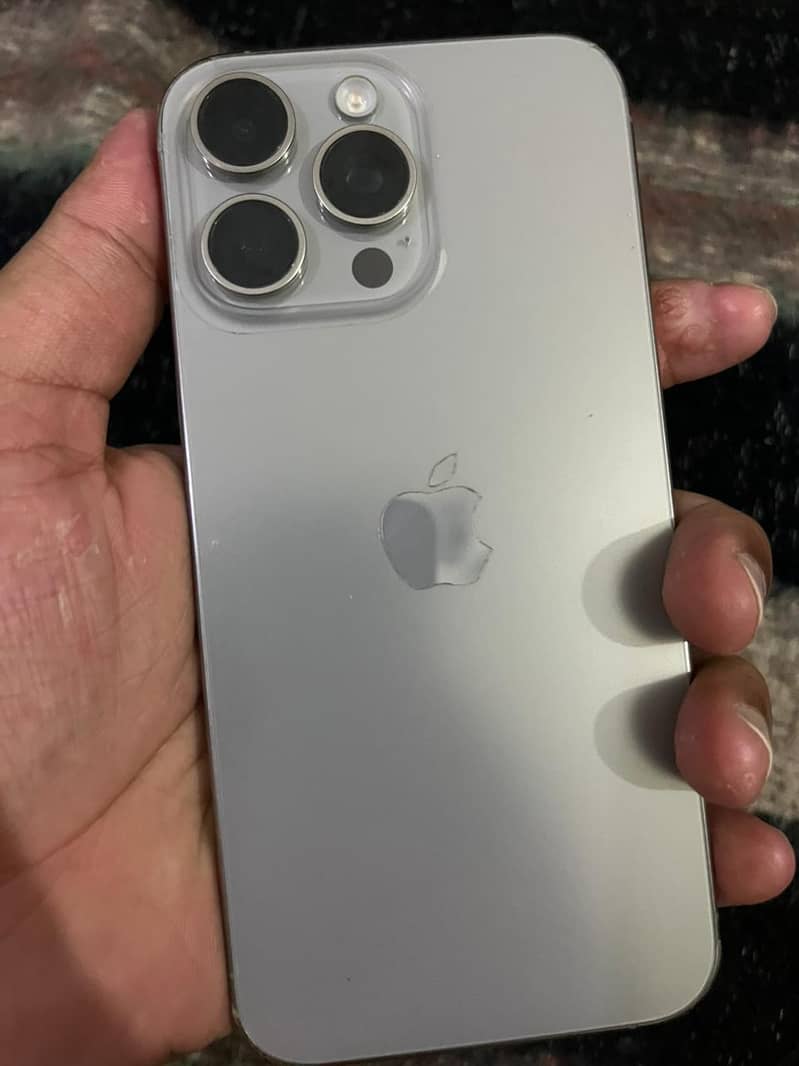 Iphone 15 pro max 0