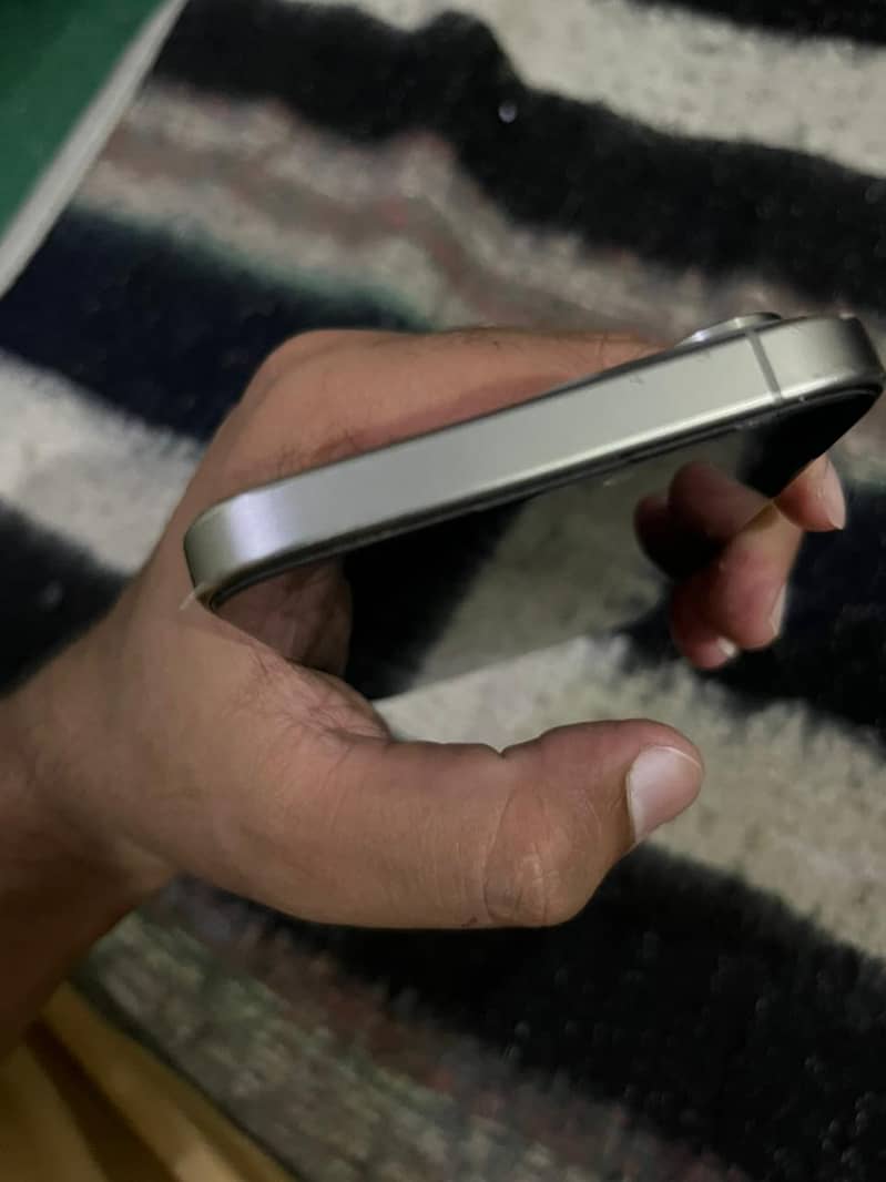 Iphone 15 pro max 1