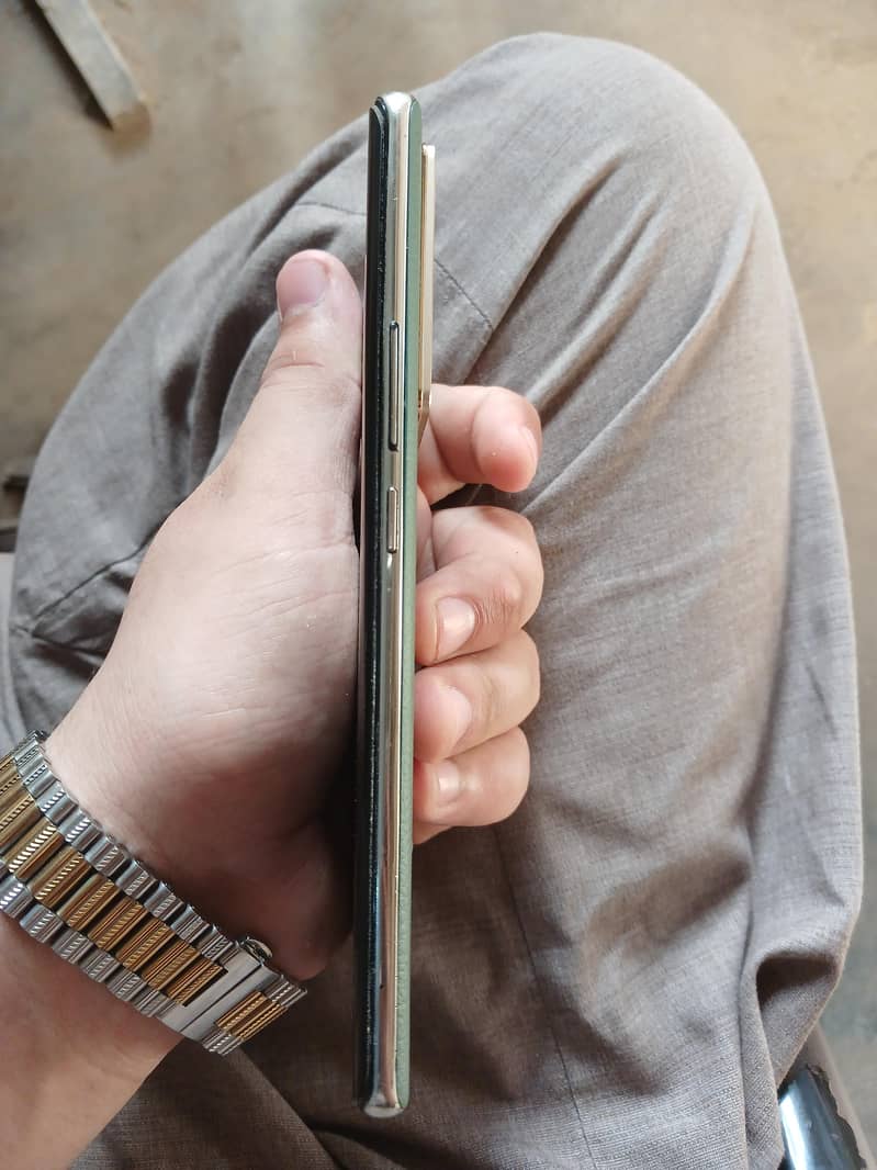 infinix Note 40 pro 3