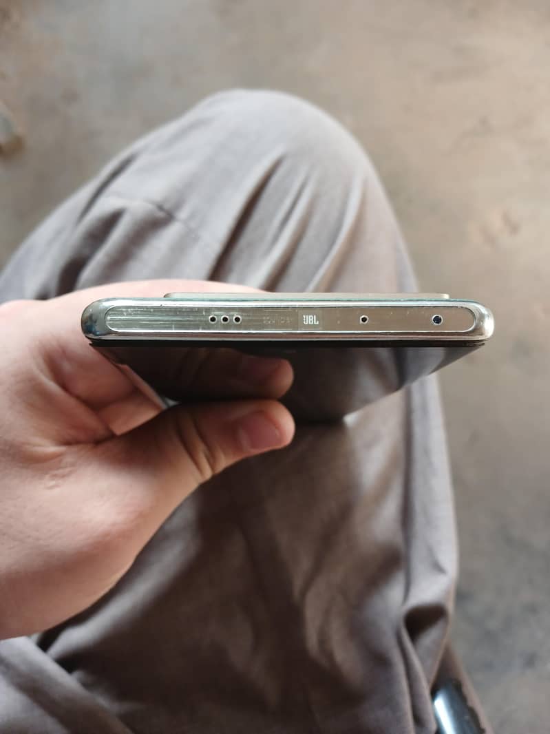 infinix Note 40 pro 4