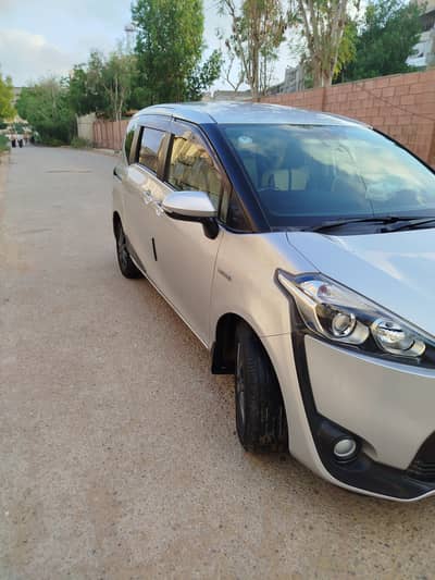 Toyota Sienta G package Top of the line Variant 2020 Regd.